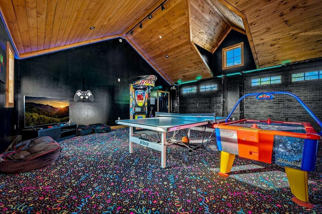 Sleeps up to 26 guests